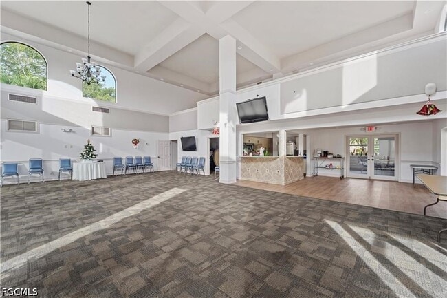 Building Photo - 8565 Charter Club Cir