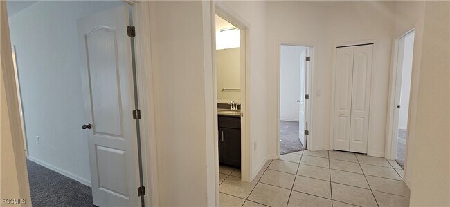 Building Photo - 408 Bahia Grande Ave