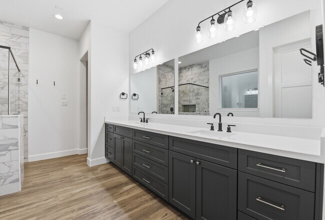 Building Photo - 19330 Veterans Rd