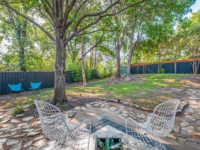 Building Photo - 9052 Fringewood Dr