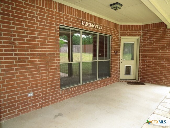 Building Photo - 309 Prospector Trl