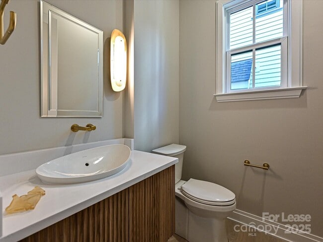 Building Photo - 4121 Selwyn Walk Ct