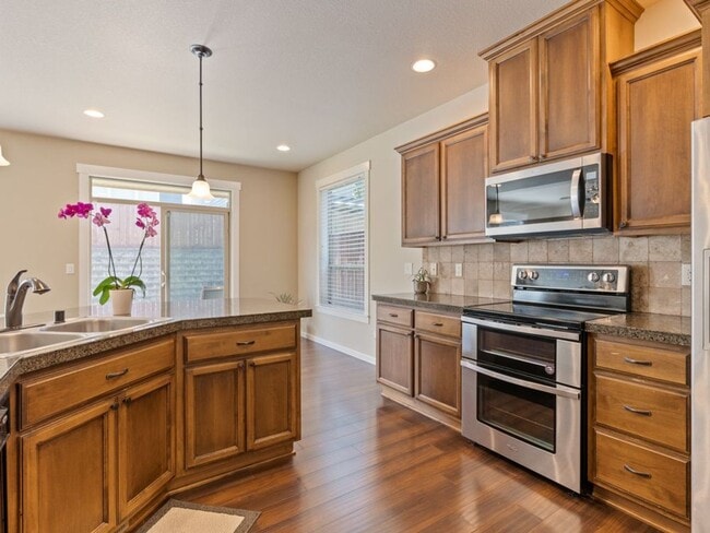 Building Photo - 4005 N Pioneer Canyon Dr