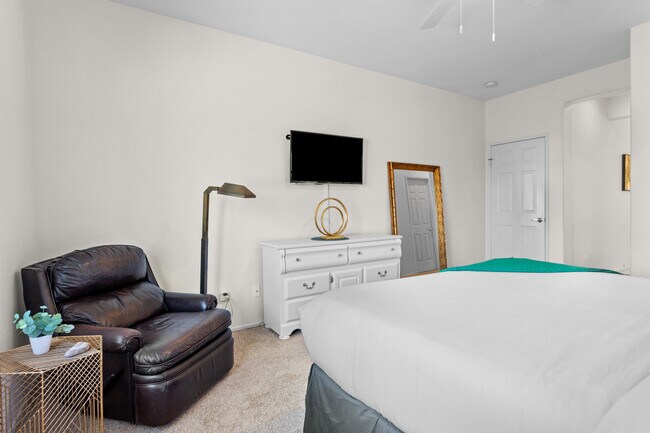 Building Photo - 82664 Heston Dr