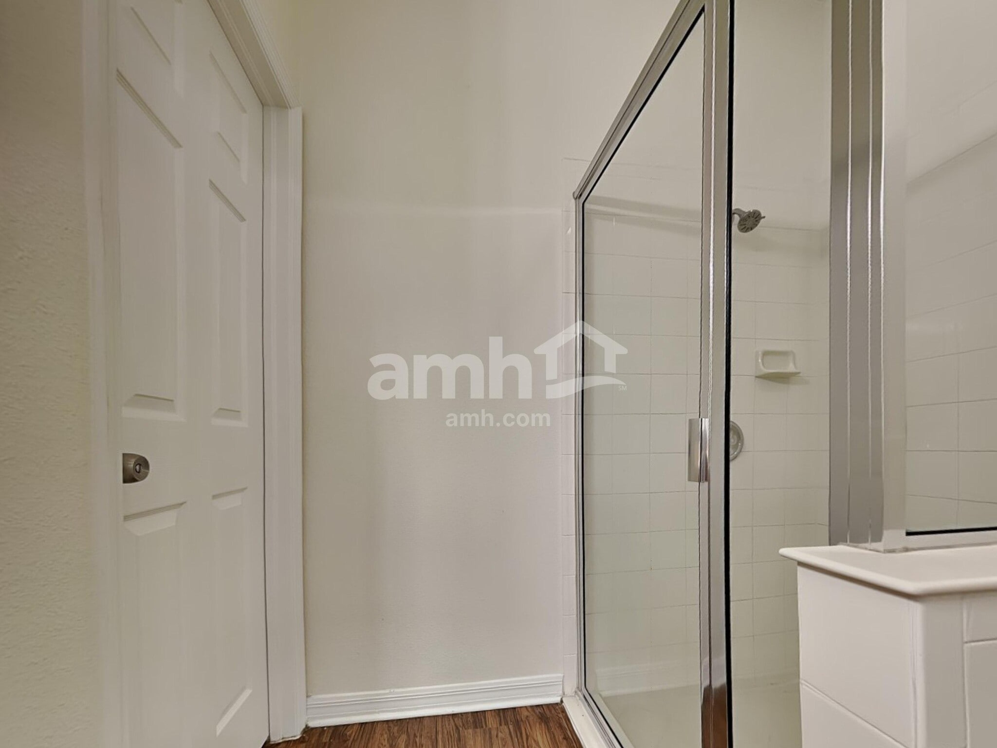 Building Photo - 11160 Creek Haven Dr