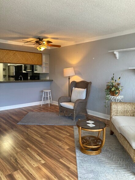Living room - 84-680 Kili Dr
