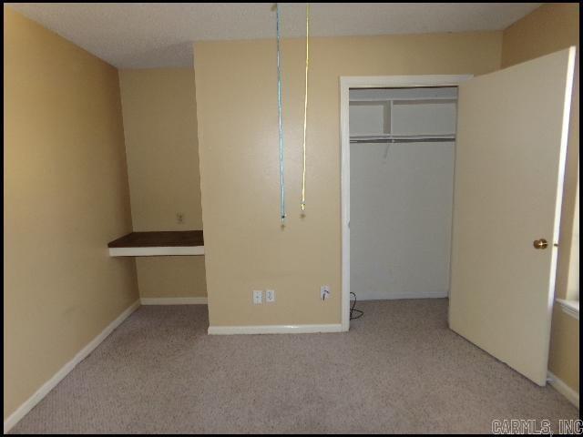 Building Photo - 26 Rio Grande Forest Dr