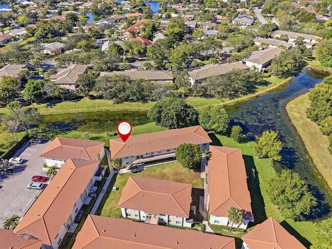 Building Photo - 3228 Coral Ridge Dr