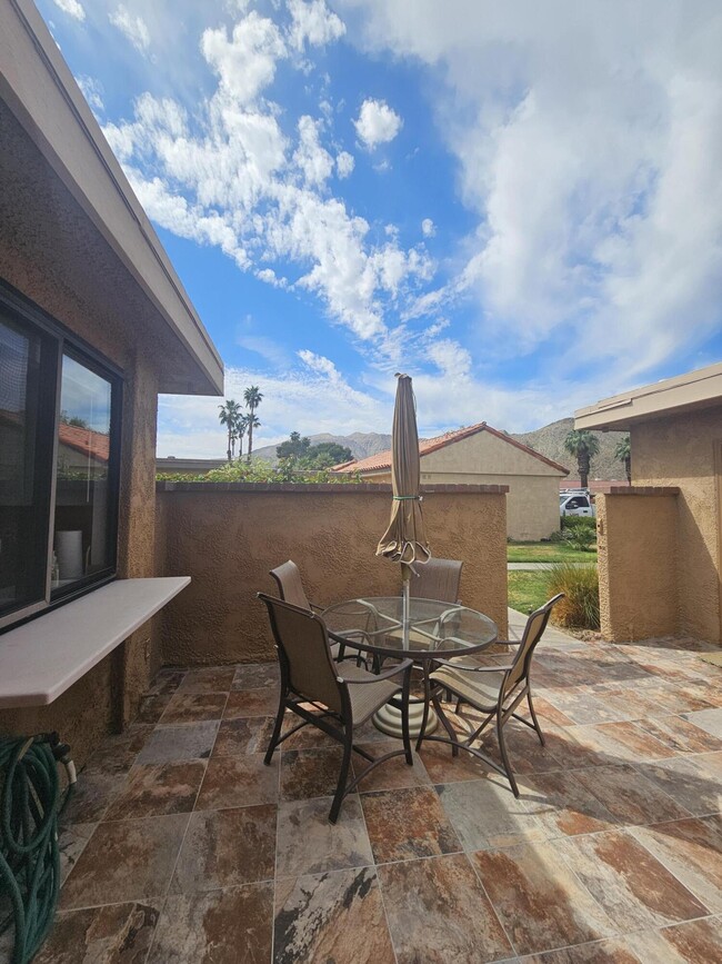 Building Photo - 101 La Cerra Dr