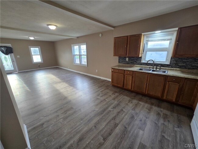 Building Photo - 2802 Lemoyne Ave