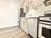 Building Photo - 1215 N Berendo St