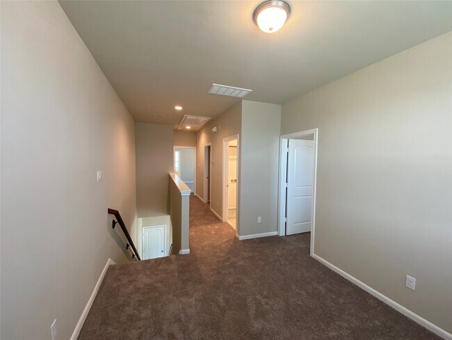 Building Photo - 5255 Pr Ter Ln