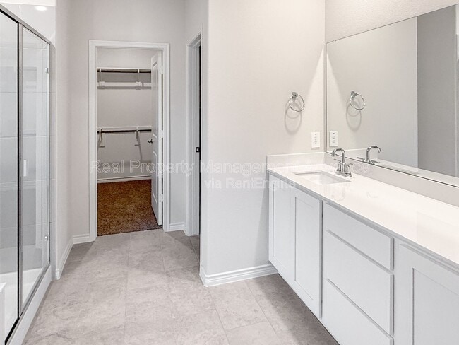 Building Photo - 2021 Ozark Hls Ln