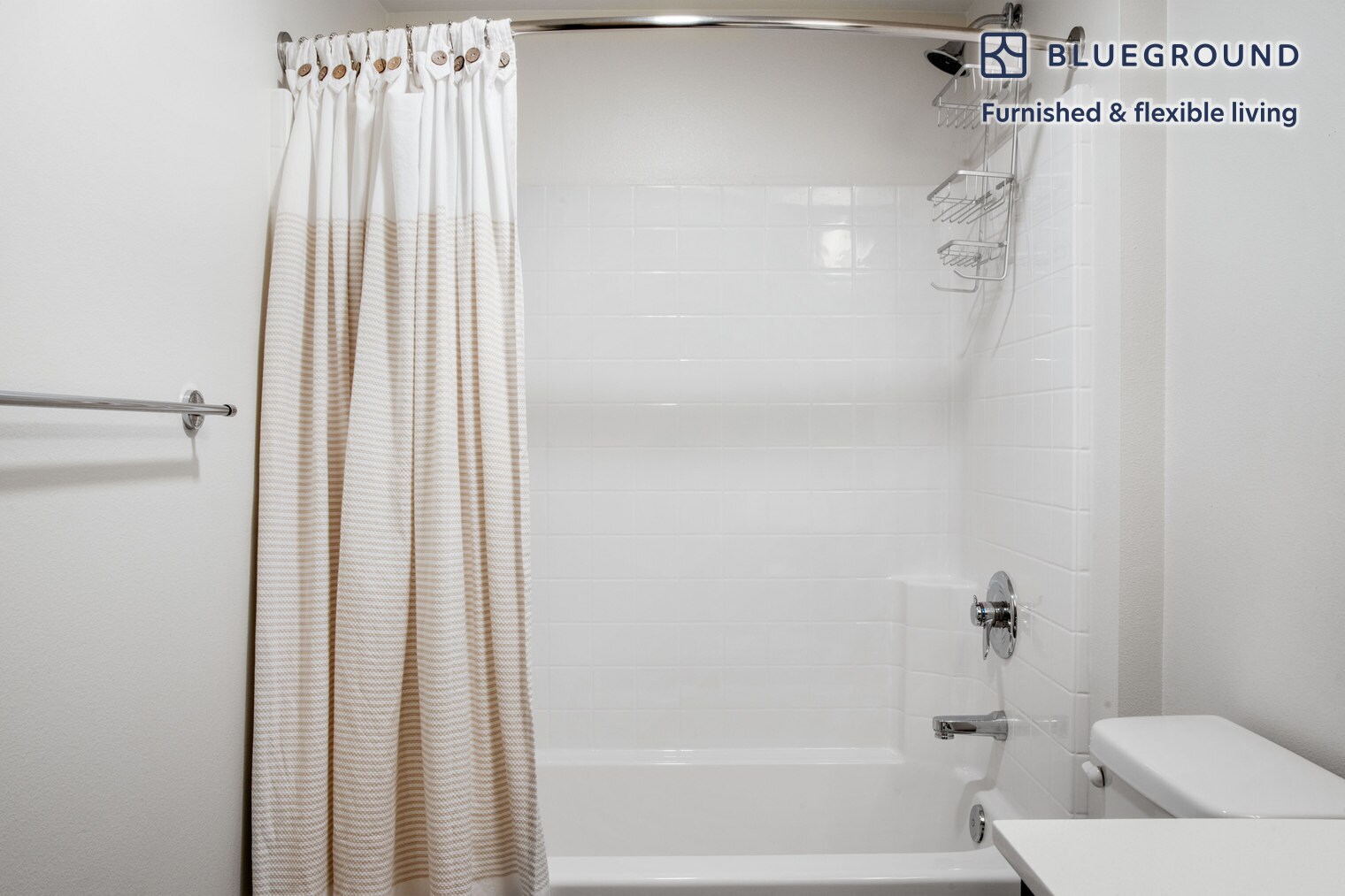 Building Photo - 15566 NE 22 Pl