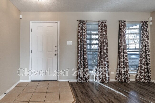 Building Photo - 11710 Wayward Daisy