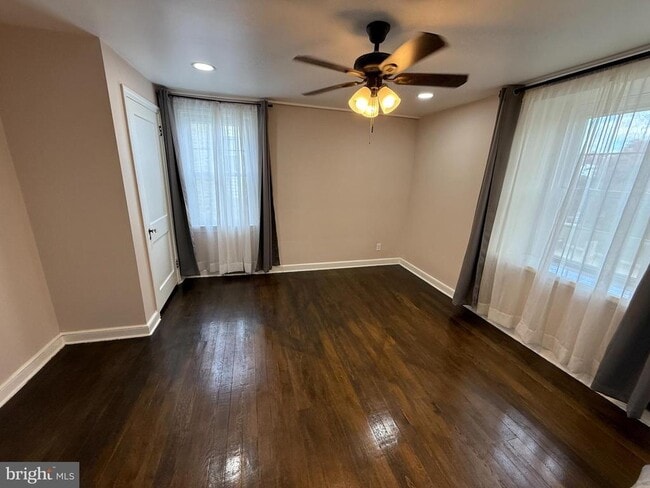 Building Photo - 56 N New Ardmore Ave