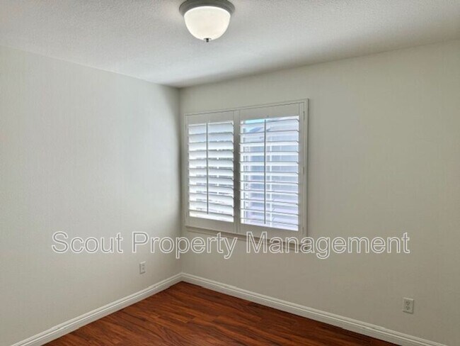 Building Photo - 39877 Worthington Pl