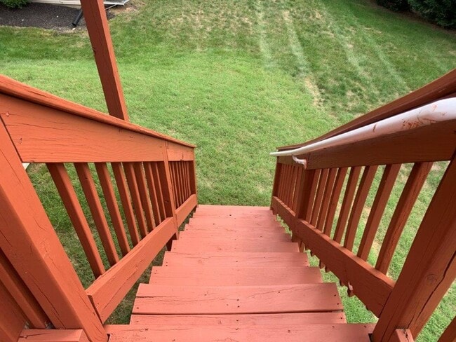 Building Photo - 6443 Creekbend Dr