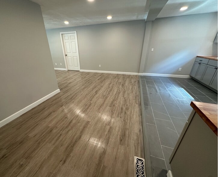Building Photo - 516 Broken Oak Ct