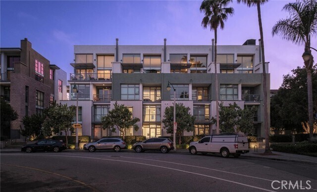 Building Photo - 13045 Pacific Promenade
