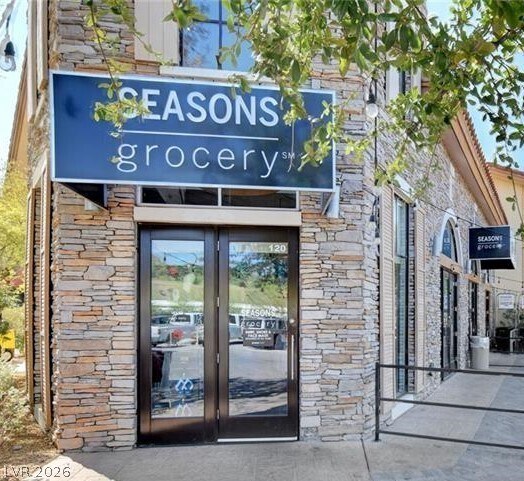 Building Photo - 30 Strada Di Villaggio