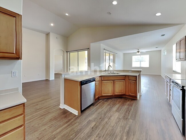 Building Photo - 6244 Macaw Glen