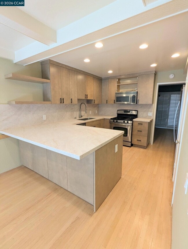 Building Photo - 1736 St Andrews Dr