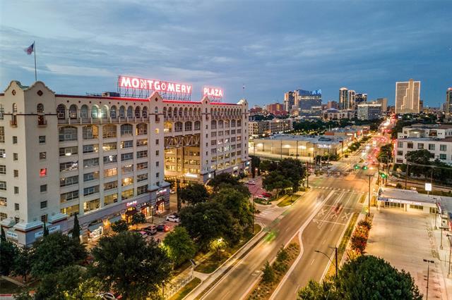 Building Photo - 2600 W 7th St