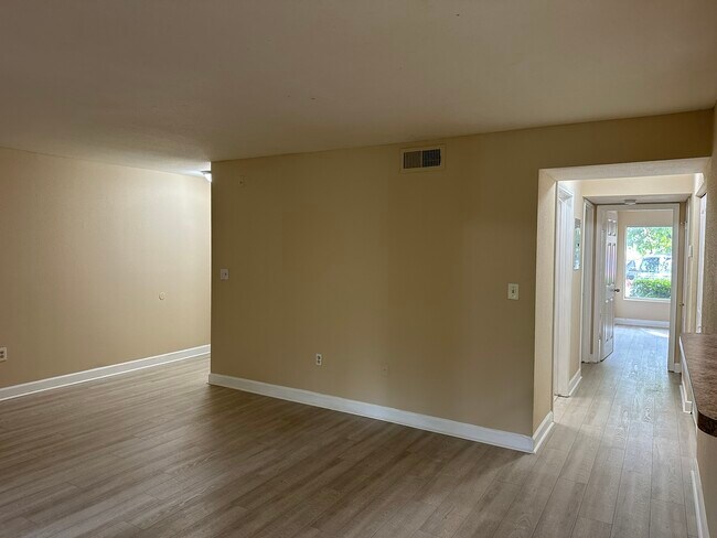Building Photo - 2465 NW 33rd St