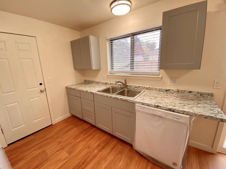 Building Photo - 18159 E Asbury Dr