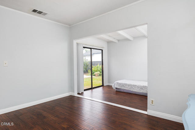 Building Photo - 3037 E Del Mar Blvd