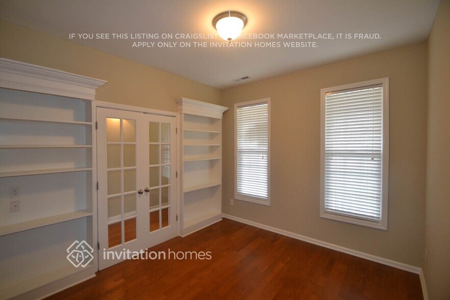 Building Photo - 7807 Green Mill Dr