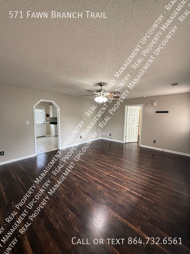 Building Photo - 571 Fawn Branch Trail