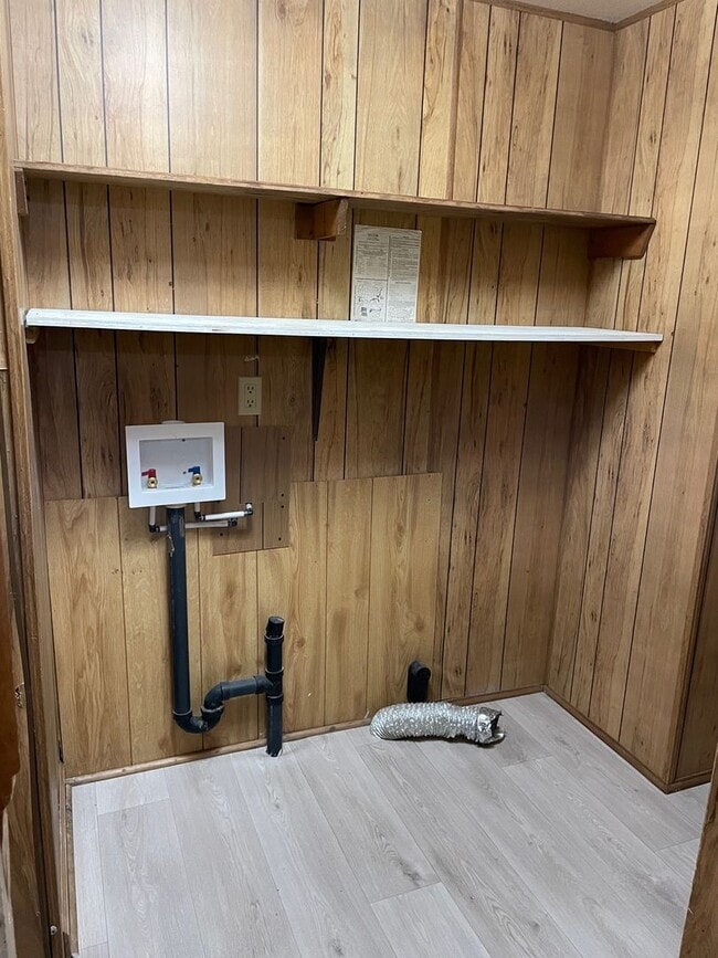 Building Photo - 2 BED, 2 BATH MOBILE HOME