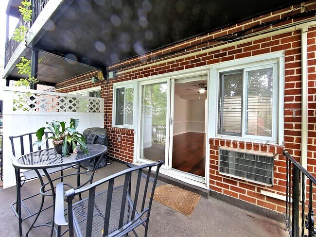 Building Photo - 605 Woodland Hills Rd