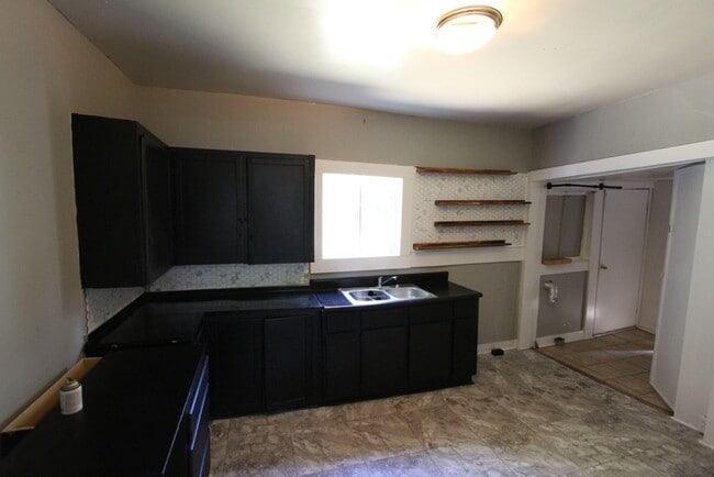 Building Photo - 230 Columbia Ave