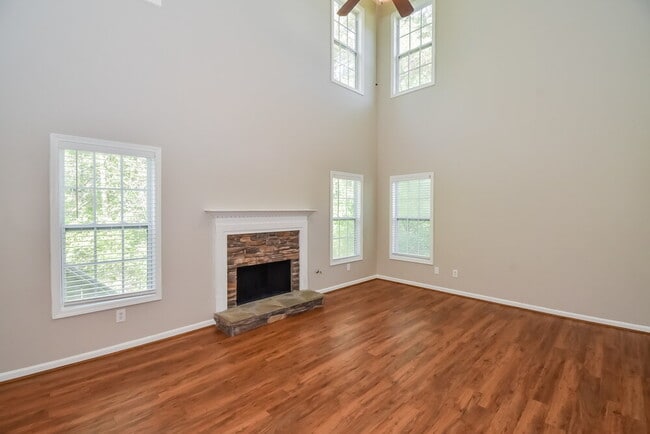 Building Photo - 6578 Harrington Pl