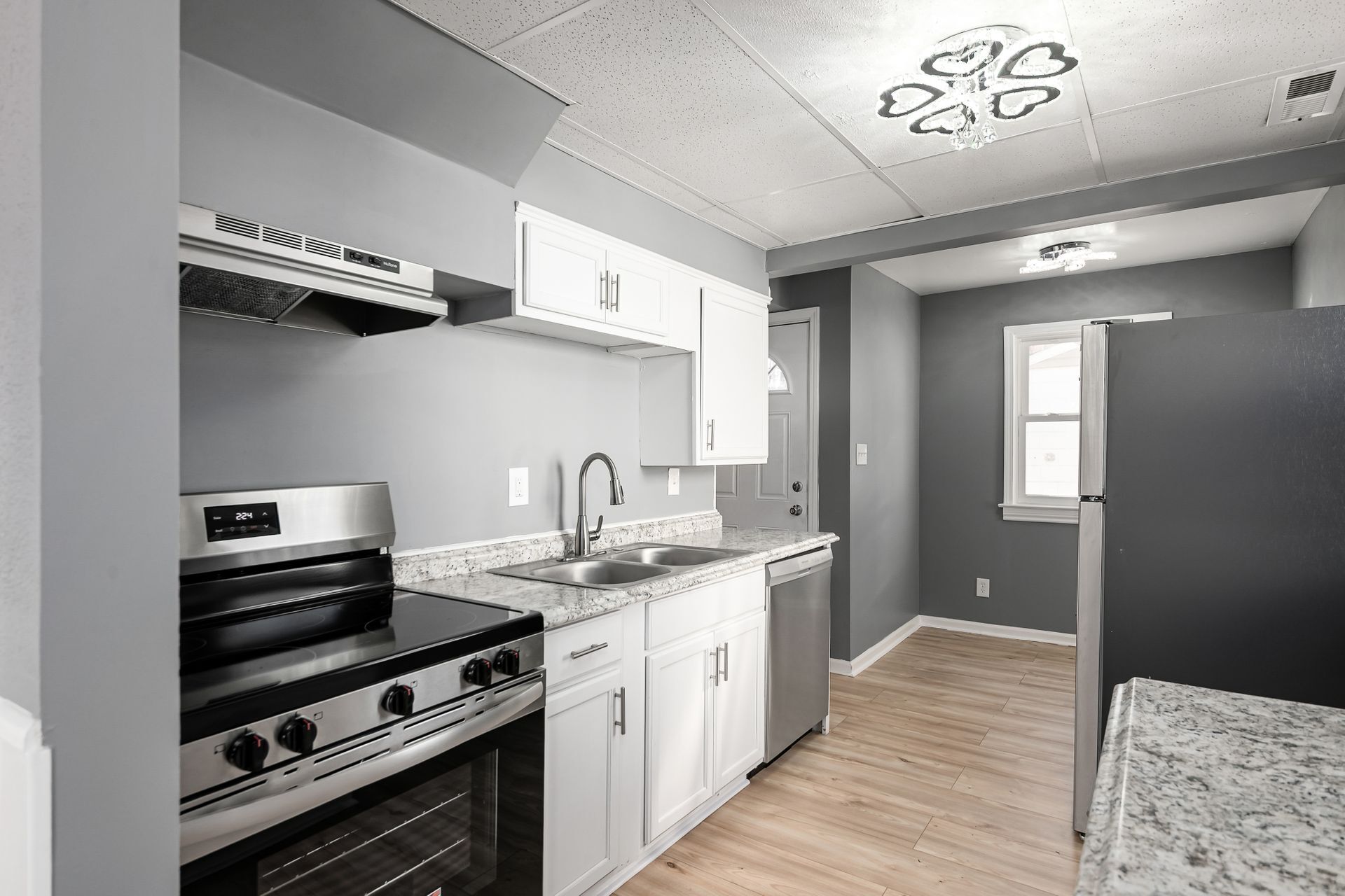 Building Photo - 2861 Woodland Ave