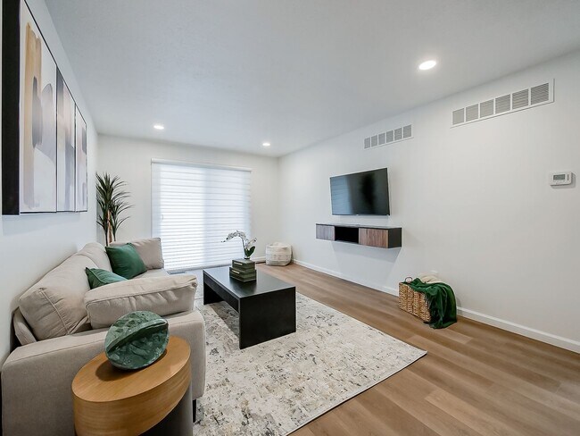 Building Photo - All New Luxury Living In Plymouth