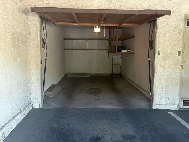 Building Photo - 7800 Topanga Canyon Blvd