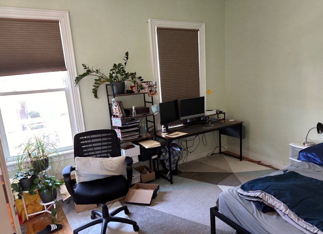 Building Photo - 605 Dorchester Ave