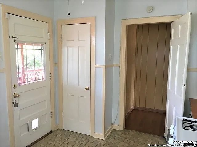 Building Photo - 241 W Norwood Ct