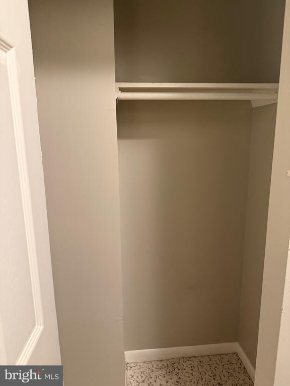 Building Photo - 9200 Bridle Path Ln