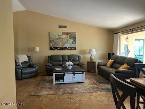 Building Photo - 38135 S Rolling Hills Dr
