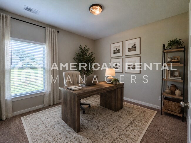 Building Photo - DEPOSIT PENDING!!! - Four Bedroom, Modern Home for Rent in Eastaboga - Available NOW!