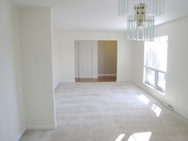 Dining Room - 320 Holloway Road