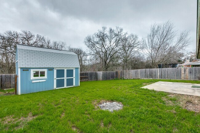 Building Photo - 3522 Eagle Creek