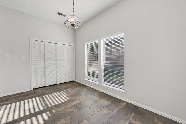 Building Photo - 3126 Lakefield Way