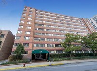 Building Photo - 708 W Bittersweet Pl