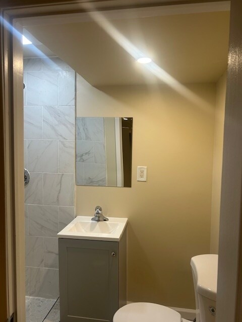 Building Photo - 1549 Fort Dupont St SE